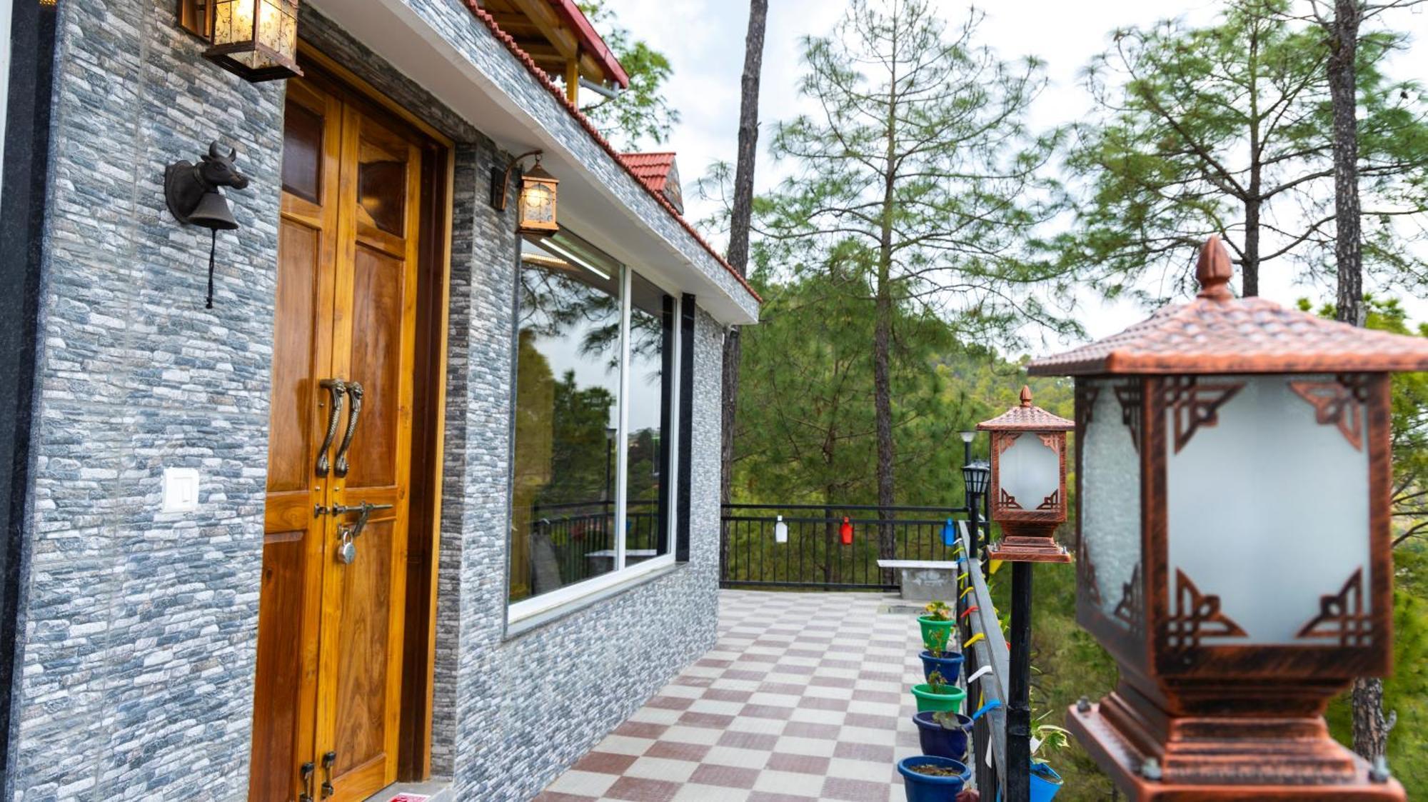Nandini Cottage, A Premium Boutique Homestay ラニケート エクステリア 写真