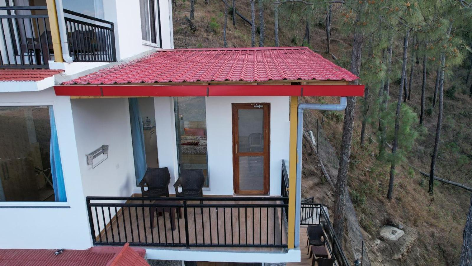 Nandini Cottage, A Premium Boutique Homestay ラニケート エクステリア 写真