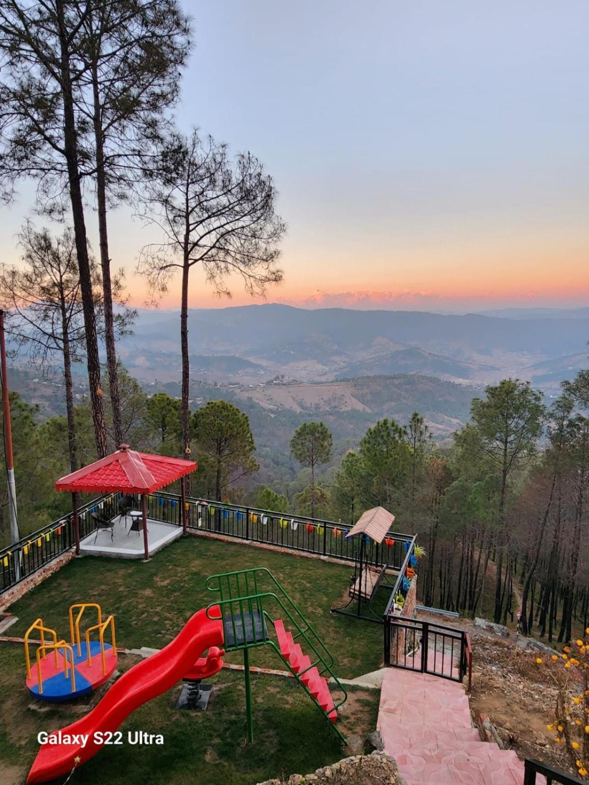Nandini Cottage, A Premium Boutique Homestay ラニケート エクステリア 写真