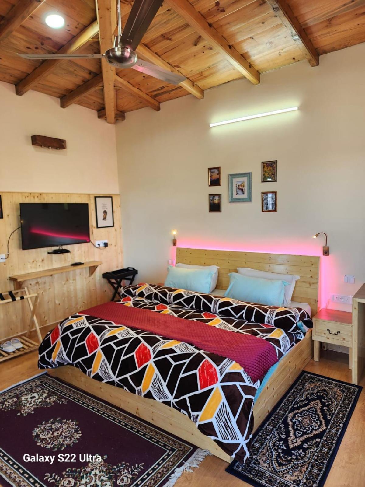 Nandini Cottage, A Premium Boutique Homestay ラニケート エクステリア 写真